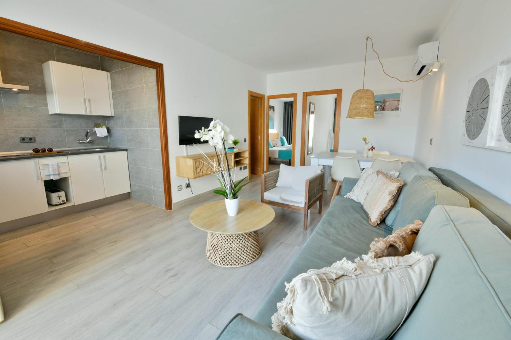 Apartamentos Estanques Colonia de Sant Jordi Dış mekan fotoğraf